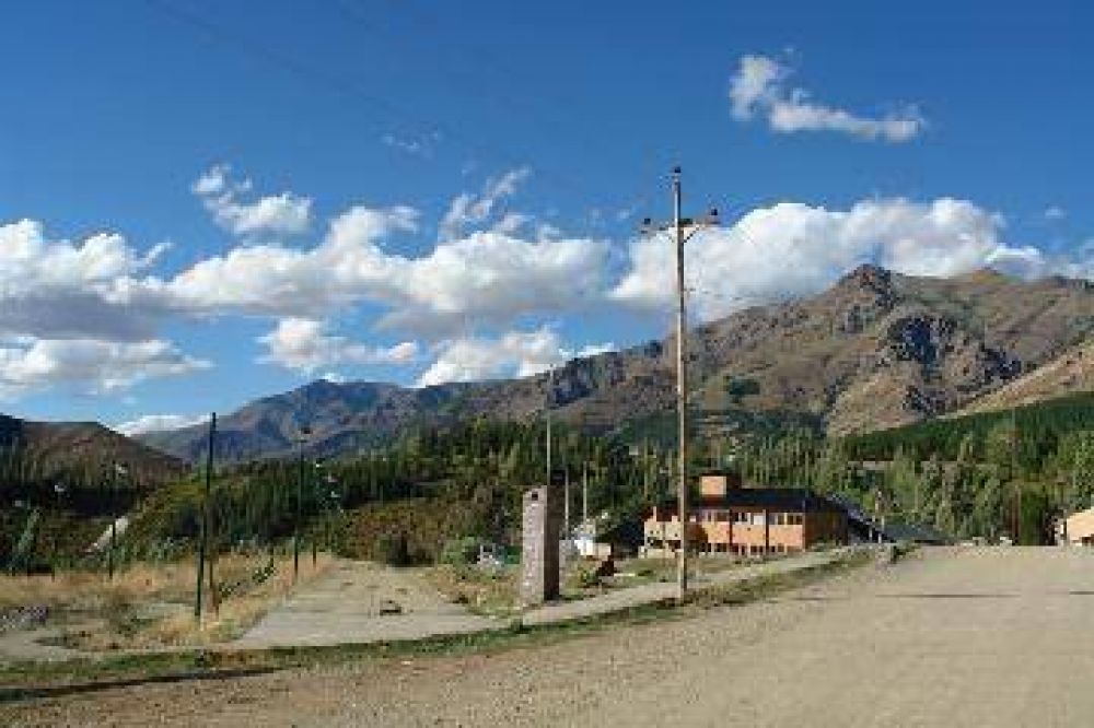 Buscan oro y plata en Huinganco y hay pol�mica