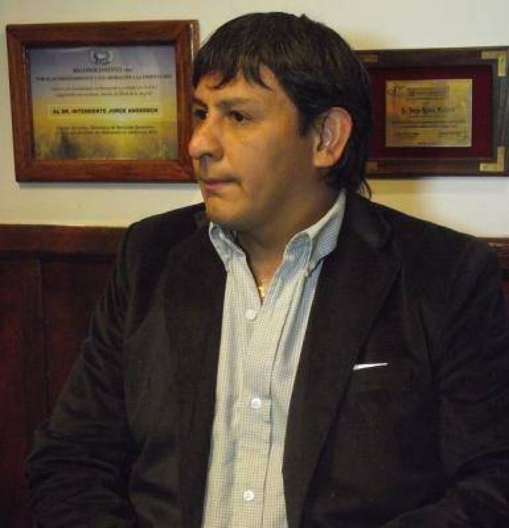Andersch habl� sobre lo sucedido con un funcionario de su gabinete