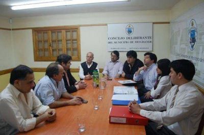 Crece el consenso para �blanquear� la situaci�n de auxiliares y ch�feres de taxis