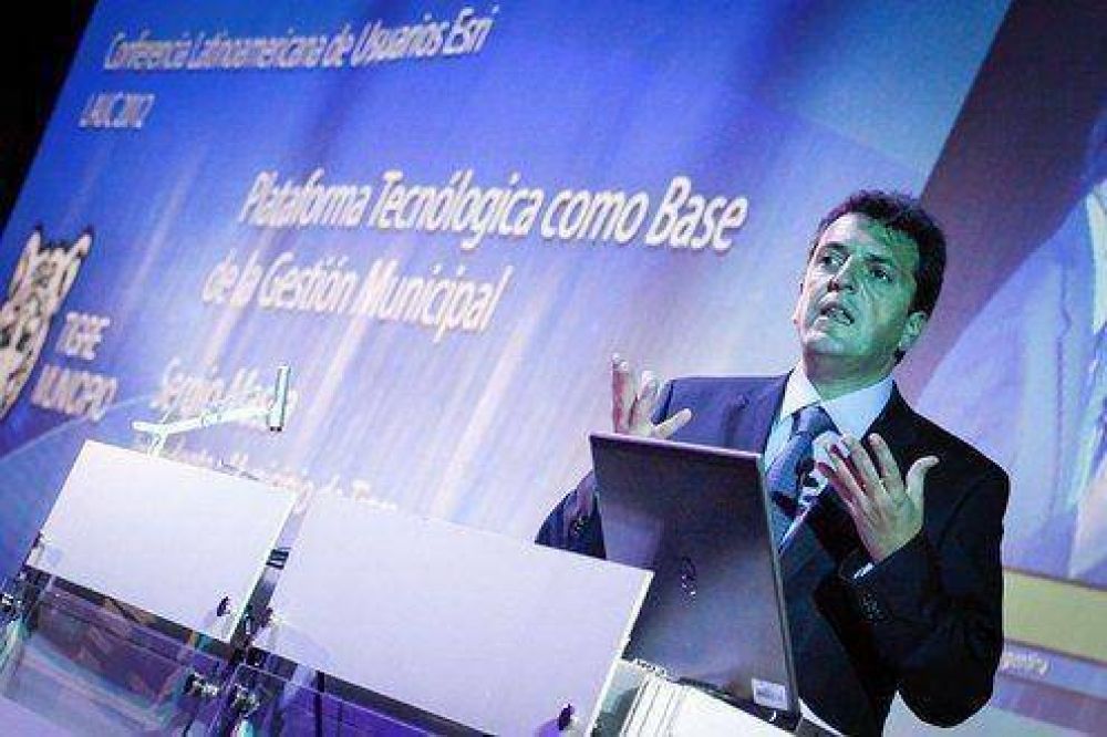 Massa: �Los que no usan la tecnolog�a para gobernar condenan a la gente a vivir en el pasado�