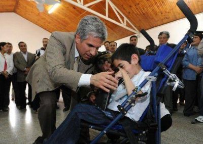 Villa Mercedes: Culmin� la entrega de computadoras y ya suman 65.249 entregas