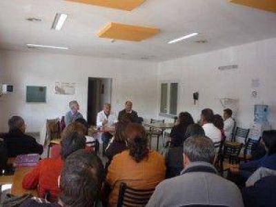 Profesionales de Jujuy contin�an la protesta ante la falta de respuesta por parte del gobierno