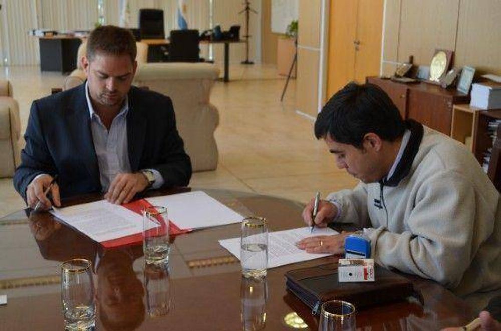 Ministerio del Campo: firma de convenio marco de cooperaci�n con la Universidad Cat�lica de Cuyo