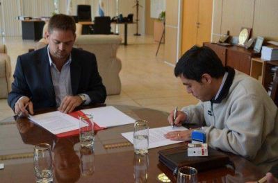 Ministerio del Campo: firma de convenio marco de cooperaci�n con la Universidad Cat�lica de Cuyo