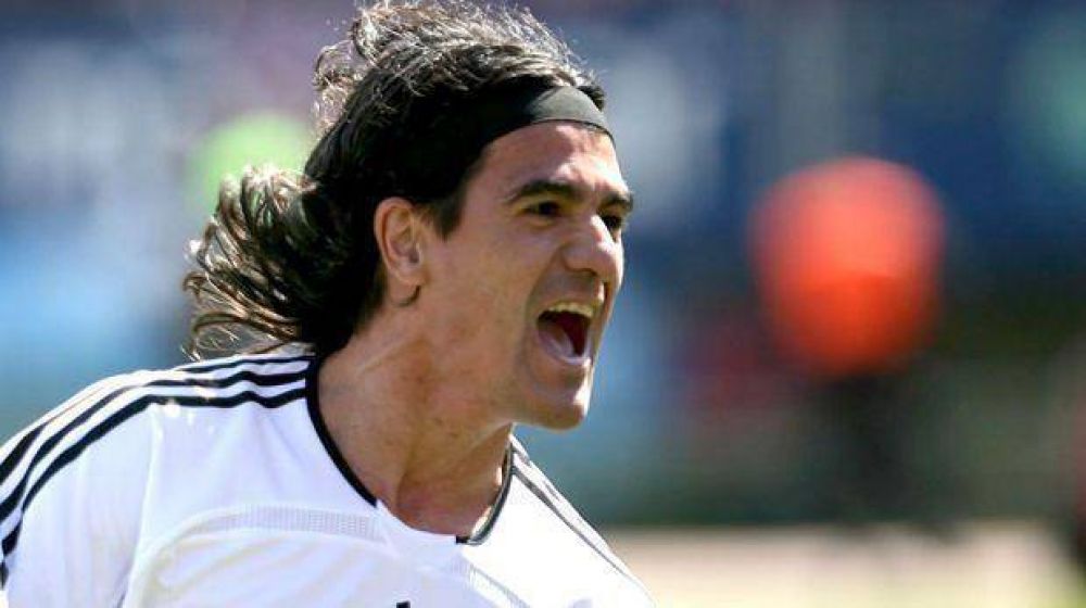 El �Burrito� Ariel Ortega llega a la ciudad para ser agasajado