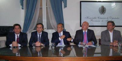 Adolfo Rodr�guez Sa�: �La repetici�n de los mandatos deterioran la calidad del Gobierno"