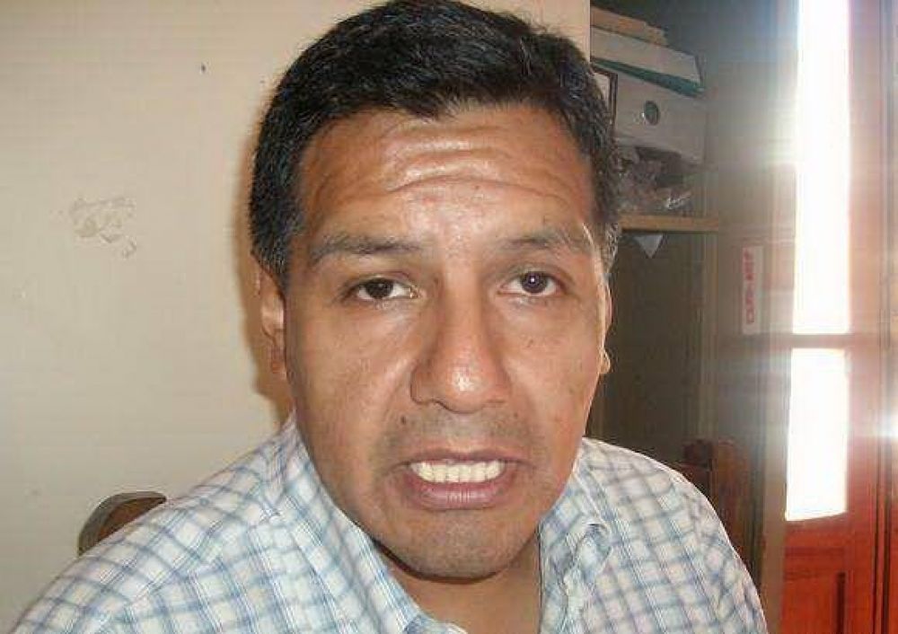 Los docentes de nivel medio de Jujuy recrudecer�n las medidas de fuerza, amenazan con sitiar la ciudad.