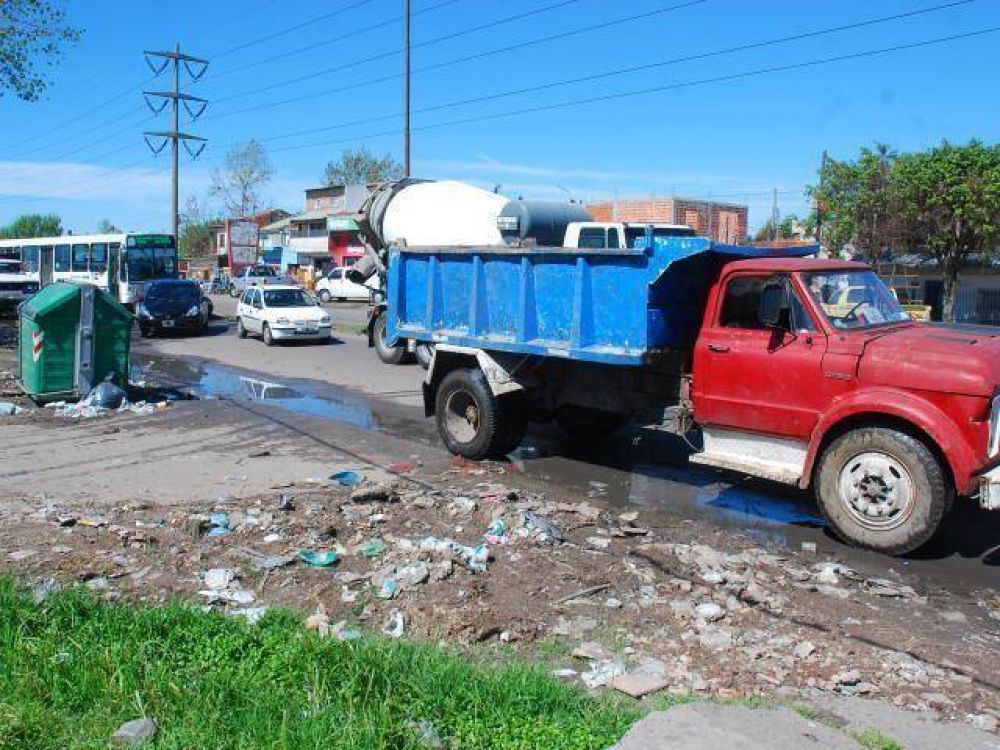 Limpieza sobre Avenida La Plata