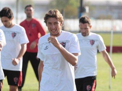 Newell's: Para Heinze, la clave del puntero es "el esfuerzo y la entrega del plantel"