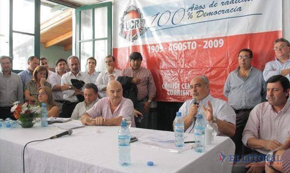 Con cr�ticas e insultos a Artaza, Colombi busc� reafirmar su liderazgo en la UCR