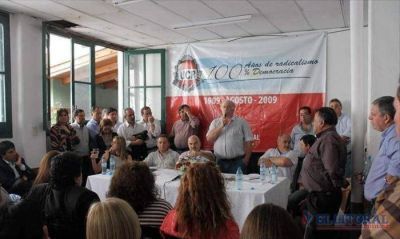 En 2 meses, radicales ir�n a las urnas para renovar autoridades