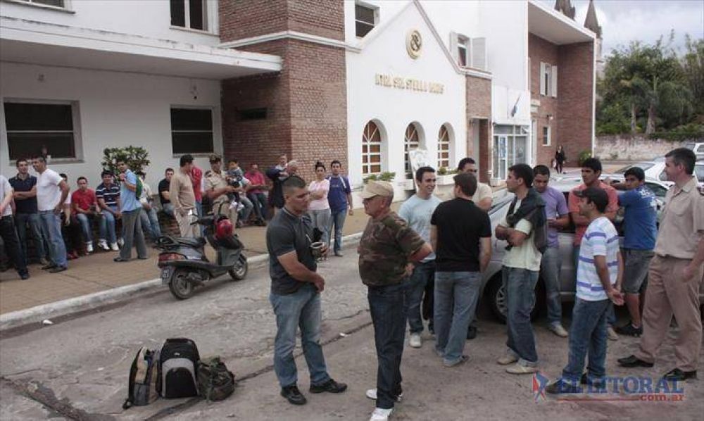 Prefectos y gendarmes locales exponen por escrito su apoyo