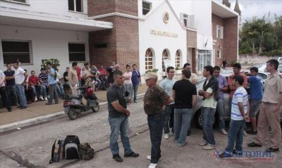 Prefectos y gendarmes locales exponen por escrito su apoyo