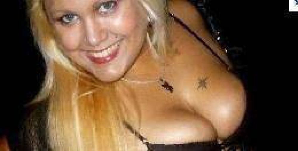 Despu�s de la pol�mica, la "profesora" hot cerr� su cuenta de facebook