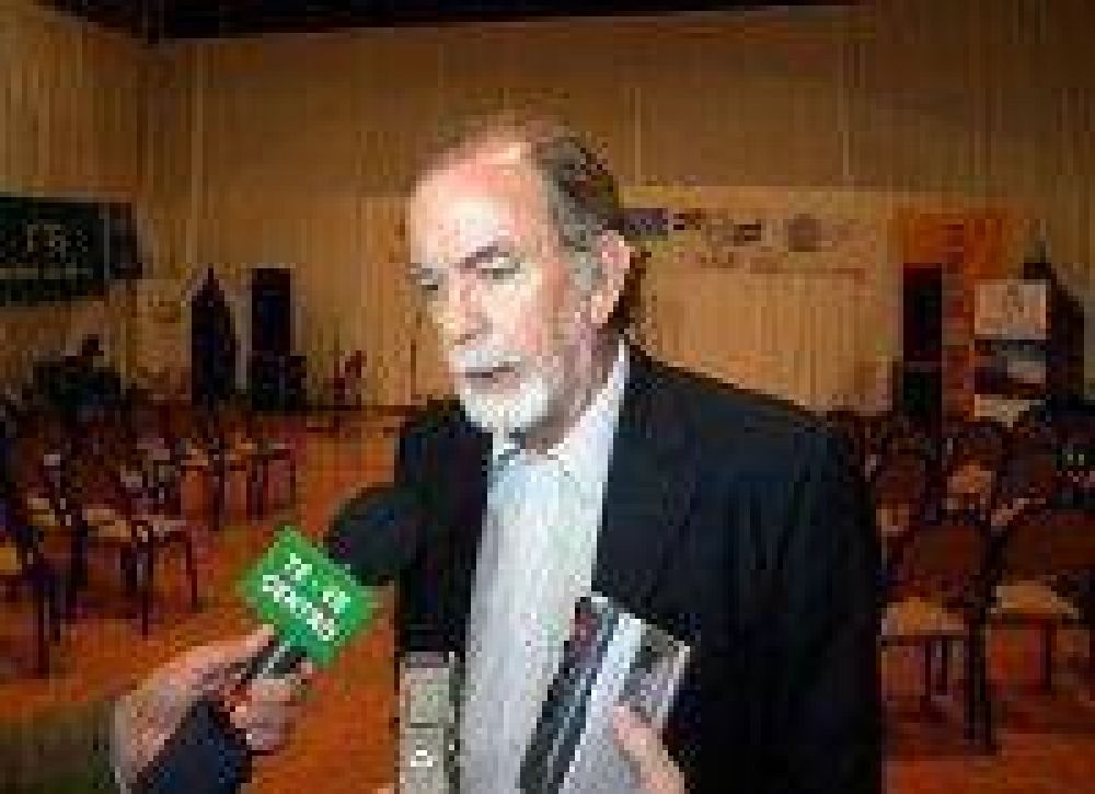 Gonz�lez Fraga en la 49� Expo Rural: el gobierno no puede seguir ignorando el proceso inflacionario