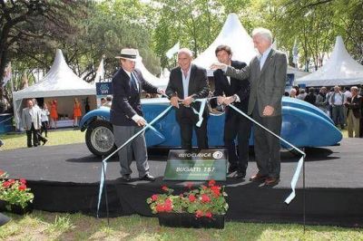 Posse inaugur� Autocl�sica 2012