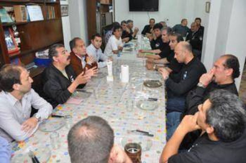 Descalzo se reuni� con los veteranos de guerra de Malvinas
