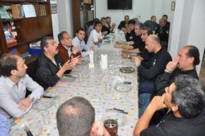 Descalzo se reuni� con los veteranos de guerra de Malvinas