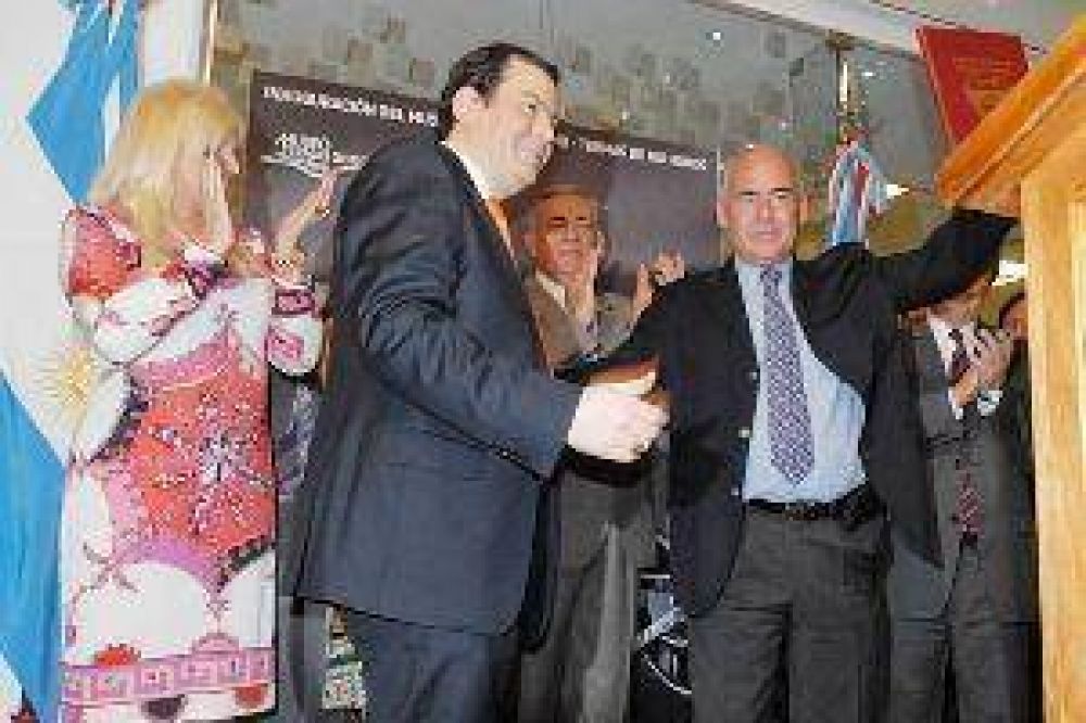 Meyer: "Zamora ya qued� en la historia como el gestor de las obras que le dan un salto cualitativo a Santiago"