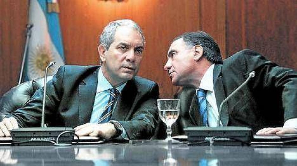 Amenazas y presiones del Gobierno contra la Justicia