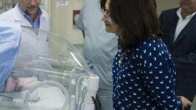 Corpacci nombrar� m�s enfermeras en la Maternidad