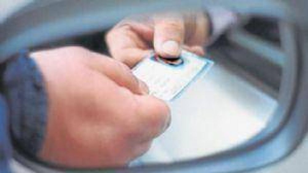 Se rompi� la m�quina que emite licencias de conducir