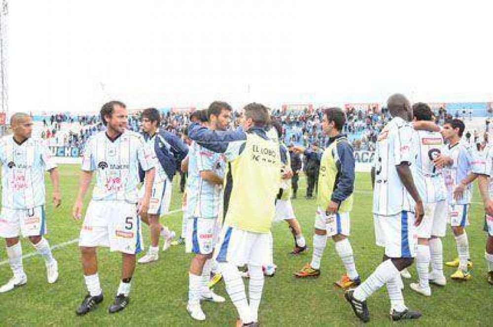 Gimnasia y Esgrima de Jujuy Con casi todo definido