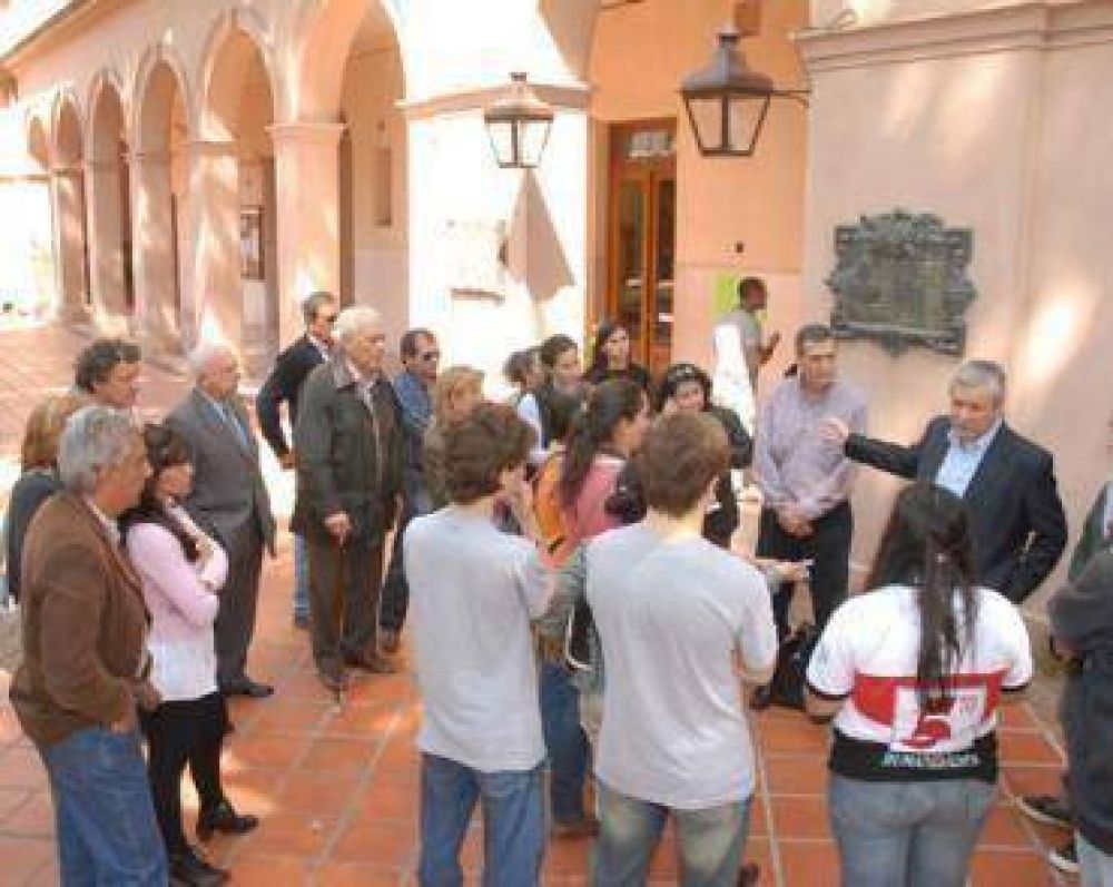 Con los alumnos, Lauritto recorri� las obras en el Colegio