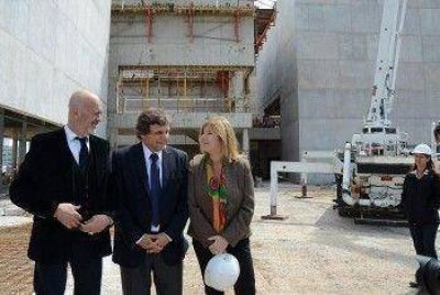 Pulti, Telerman y �lvarez Rodr�guez visitaron el Museo de Arte Contempor�neo