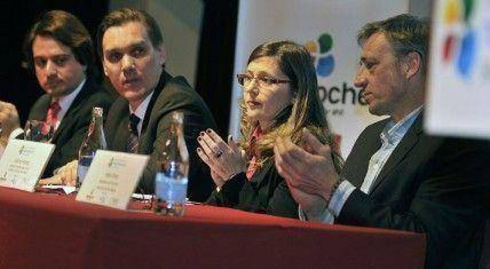 Finaliz� el tercer congreso de turismo idiom�tico