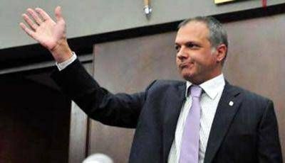 A Buzzi se le fue otro integrante del gabinete: Renuncio Lujan y sera reemplazado por S�enz