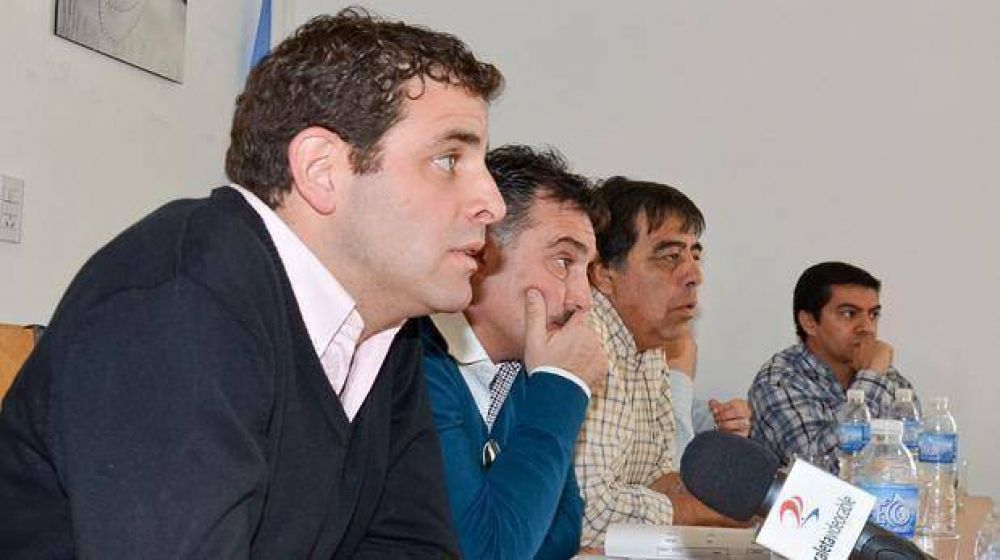 Diputados del FVS piden que Ivovich deje de ser ministro y director de YPF