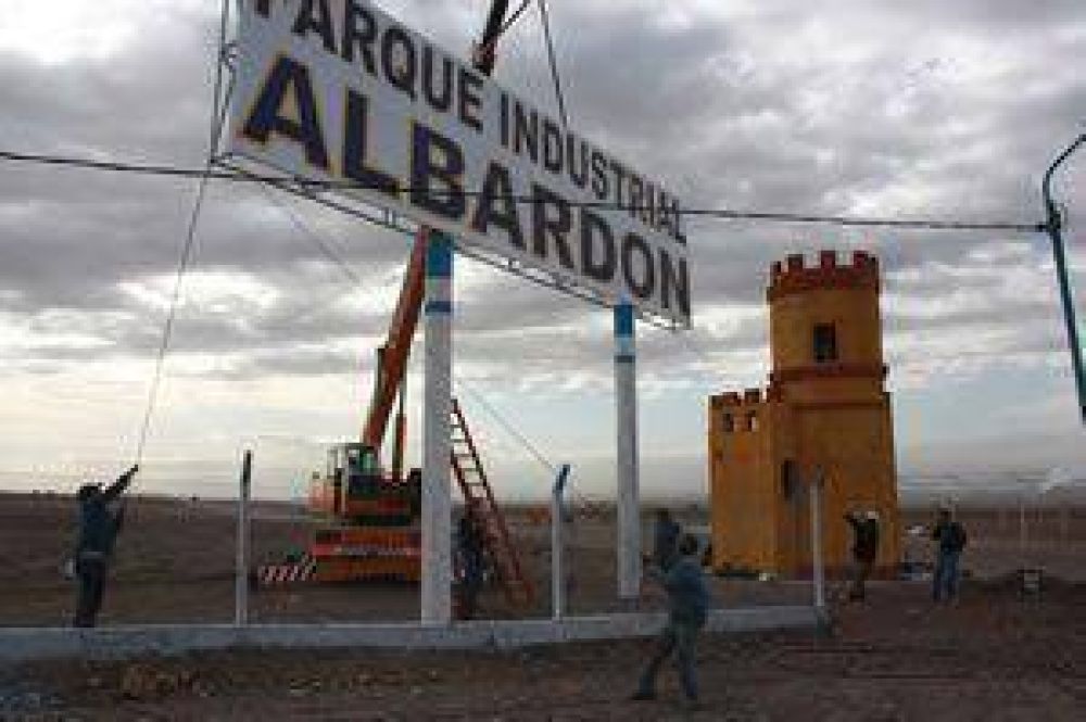 Intendentes se reunieron por parques industriales 
