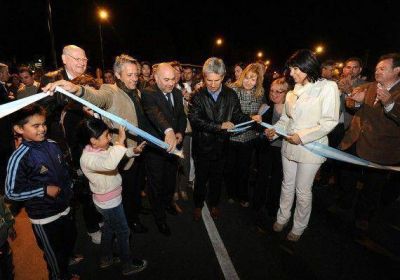 El Gobierno inaugur� el acceso norte a la localidad de La Toma