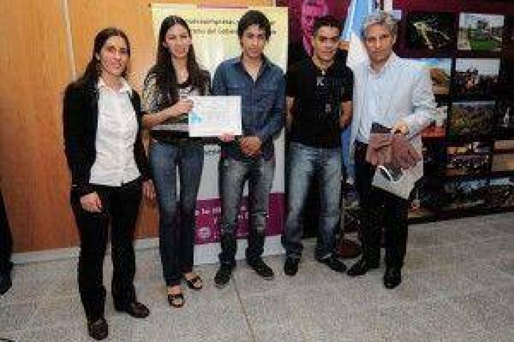 Poggi firmar� y aprobar� 41 proyectos de Nuevas Empresas para J�venes Sanluise�os