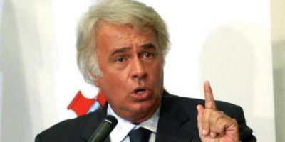 Especulaciones por el desembarco de De La Sota