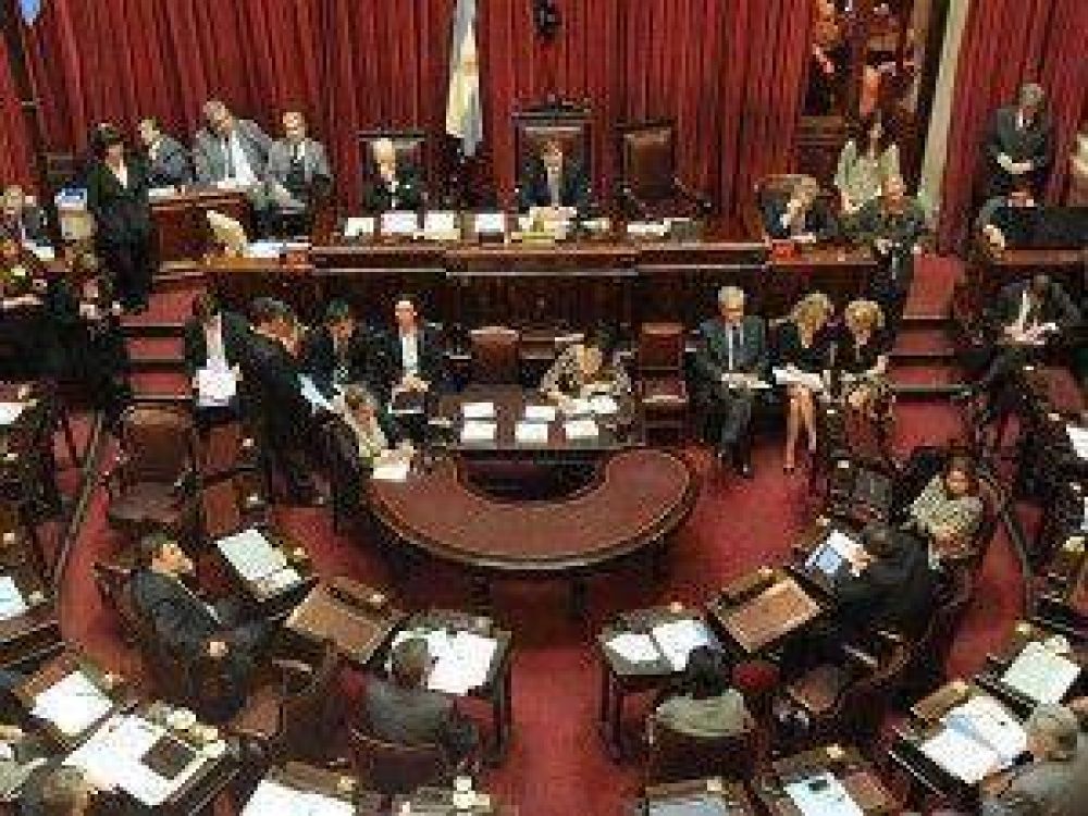 Reconocimiento del Senado nacional por obras educativas habilitadas en la provincia