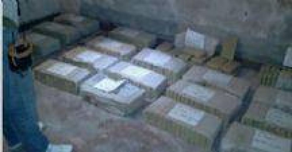 Incautan unos dos kilos de coca�na oculta en micros de larga distancia en Salta