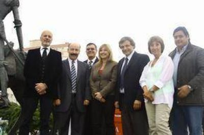 El VI Festival Cervantino se present� en Mar del Plata