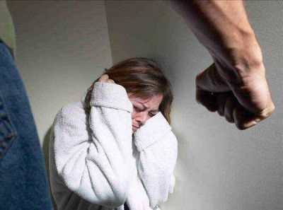 Para muchos adolescentes, la violencia en pareja es normal