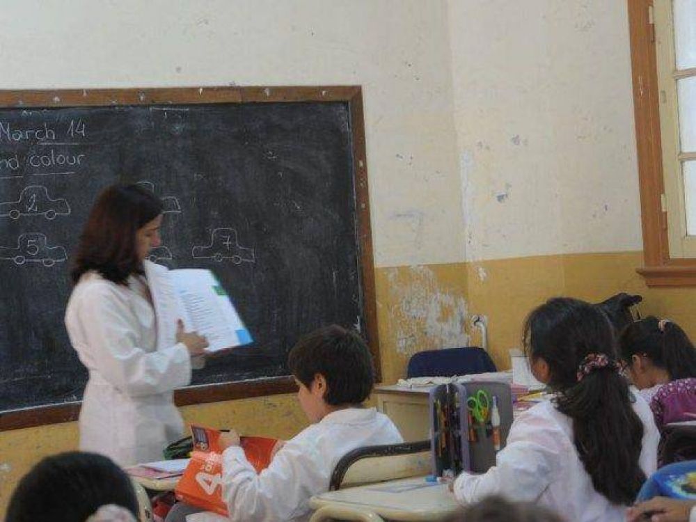 Educaci�n propone bajar la carga horaria y los gremios dudan