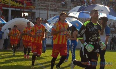 Boca Unidos recibe a Olimpo con el objetivo de sumar de a tres en casa