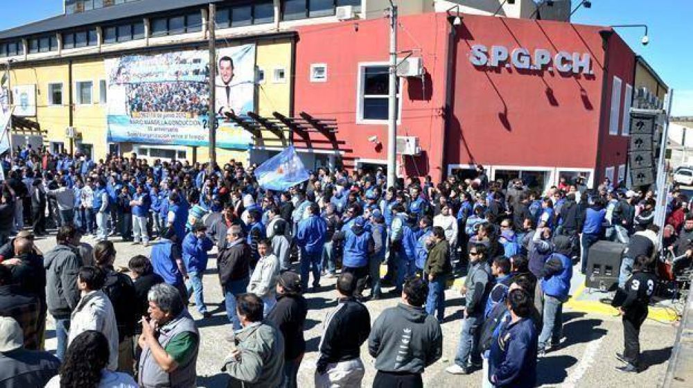 Los petroleros estar�n de paro hasta el viernes