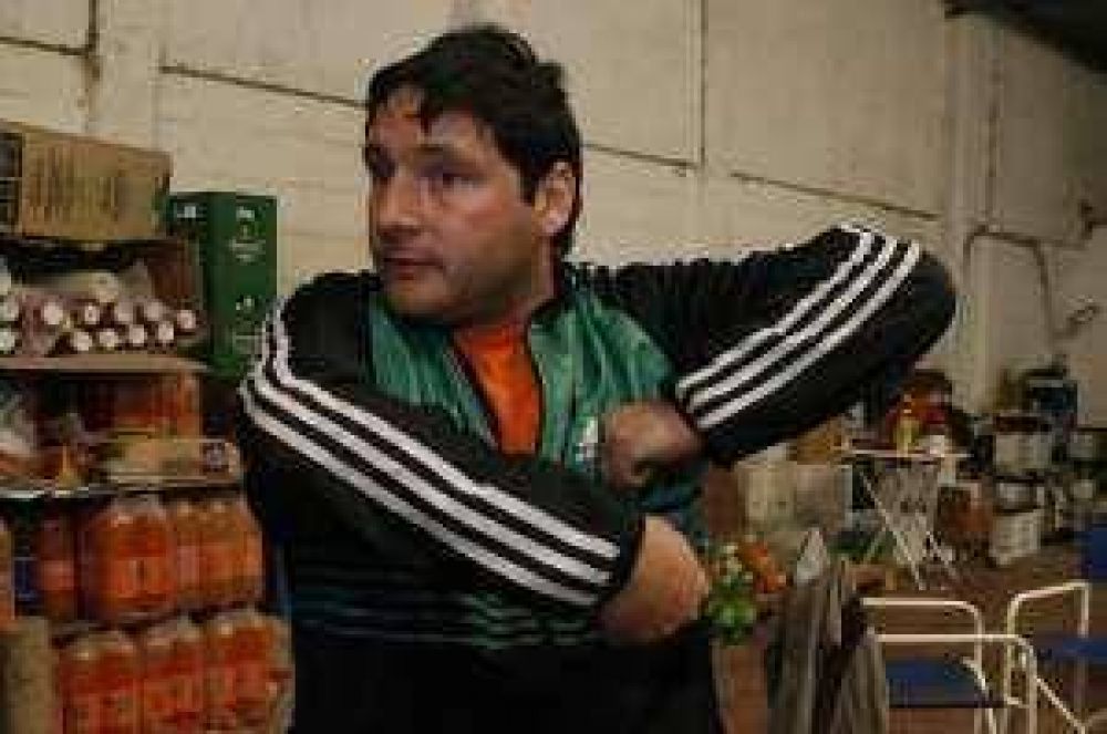 De pel�cula: puso en fuga a tres ladrones armados