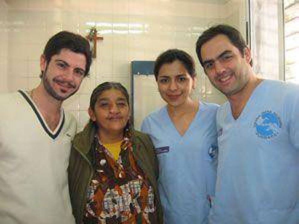 "Las cirug�as ayudan a la reinserci�n social de la gente�