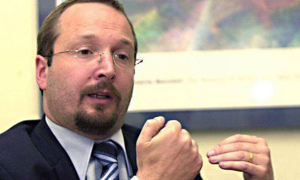  "Hay una maniobra para bloquear la adecuaci�n" a la Ley de Medios, dijo Sabbatella