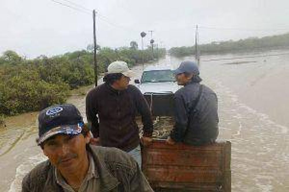 Temporal de agua y granizo destruy� viviendas de Mistol y Puesto Nuevo