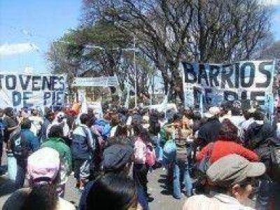 Pergamino: Movilizan para reclamar materiales de construcci�n prometidos