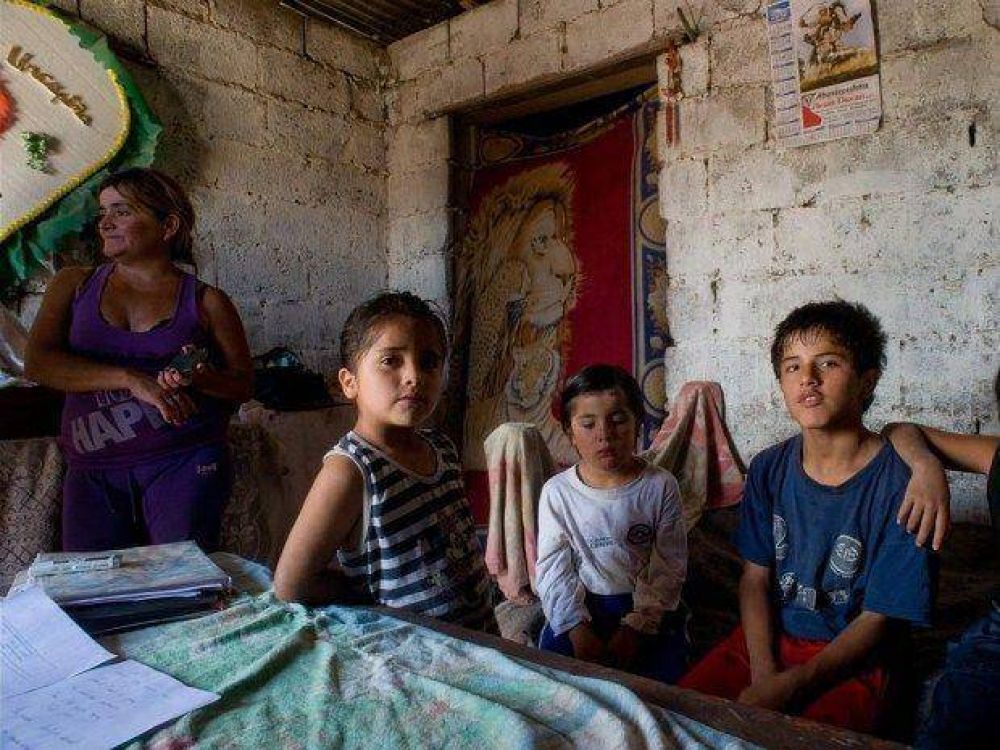 Madre de ni�os discapacitados pide ayuda
