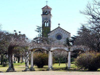 Suspensi�n de "Cachari se viste de fiesta"